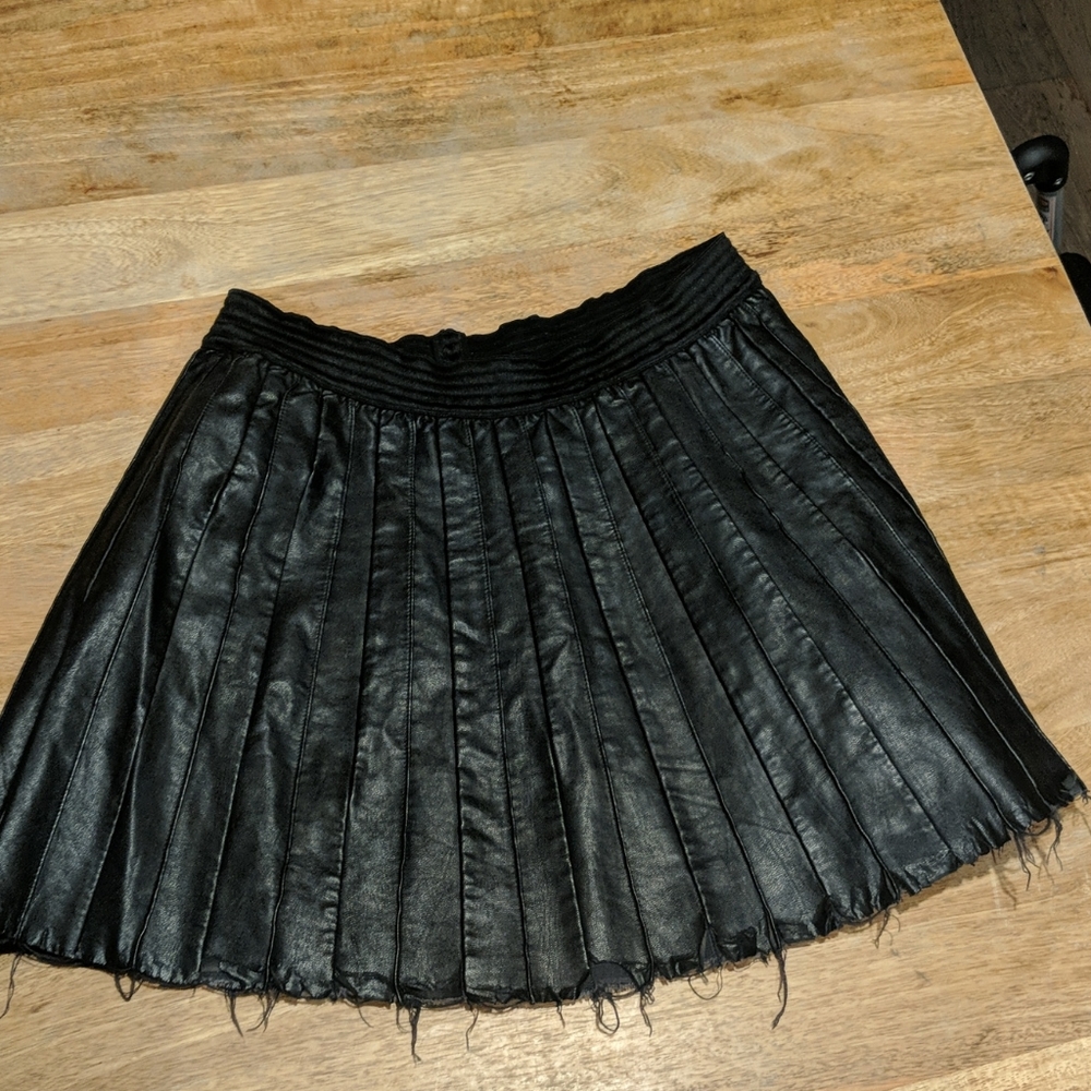 Free People Faux Leather pleated skirt - XS